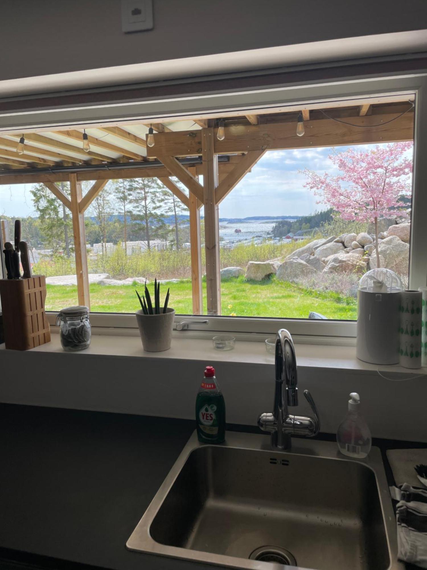 Ny Laegenhet Pa Markplan Med Havsutsikt Strömstad Exterior foto